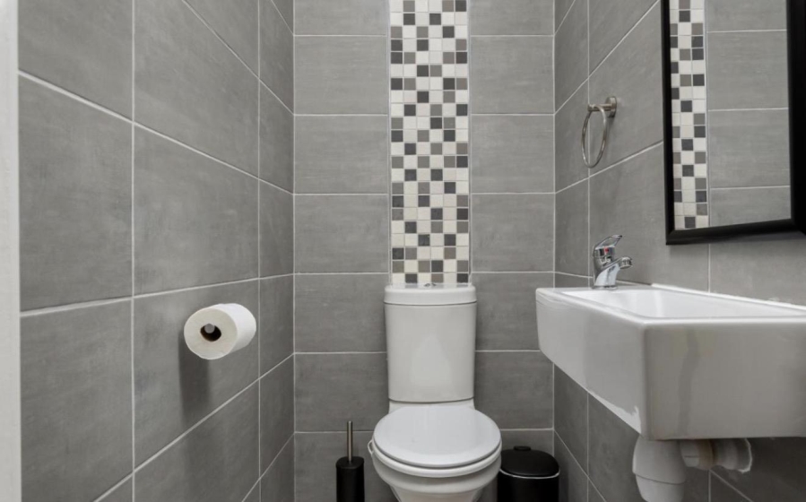 2 Bedroom Property for Sale in Sea Point Western Cape